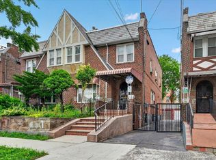 3236 Fish Ave, Bronx, NY 10469