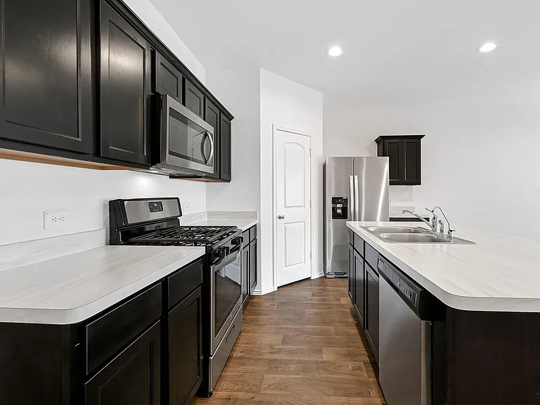 21503 Flowering Garden Ln — Photo 7