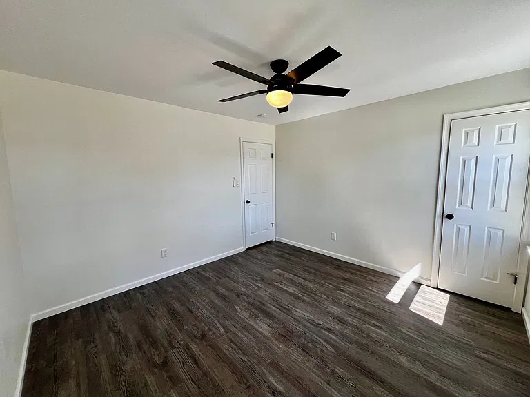 964 Wasserman Dr — Photo 18