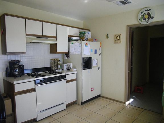 4th image of 320 N Calle Alta