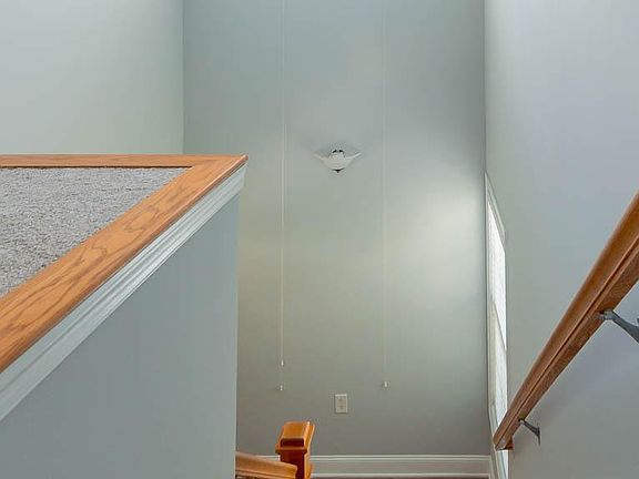 5th image of 1931 Tara Ct APT 202