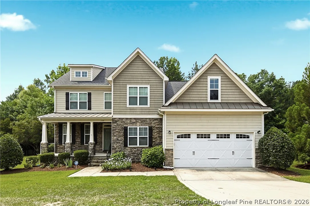 4 bed, 3.5 bath, 3075 sqft, $2,399 — Photo 1