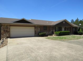 13 Patricks Point Rd, Kimberling City, MO 65686