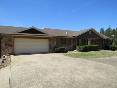 13 Patricks Point Rd, Kimberling City, MO, 65686