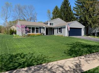 311 Cedarbrook Rd, Naperville, IL 60565