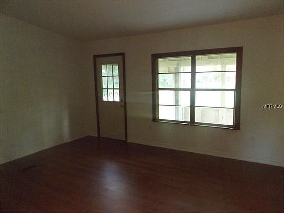2nd image of 15439 Oregon Ave