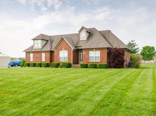 145 Eagles Bluff Ct, Shepherdsville, KY 40165