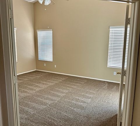 5th image of 501 E Sherri Dr