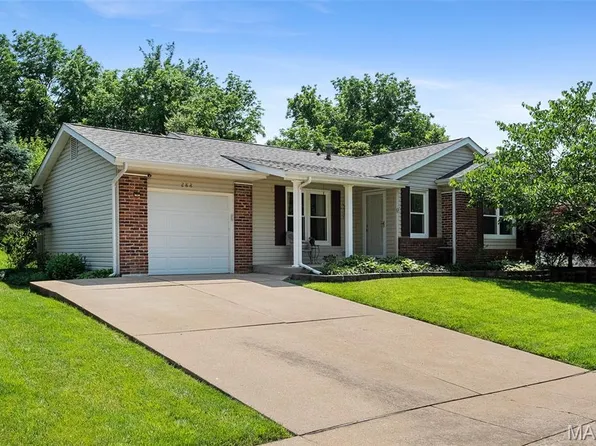 288 Brightfield Dr, Ballwin, MO 63021