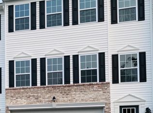 717 Ravenshire Ct, Coraopolis, PA