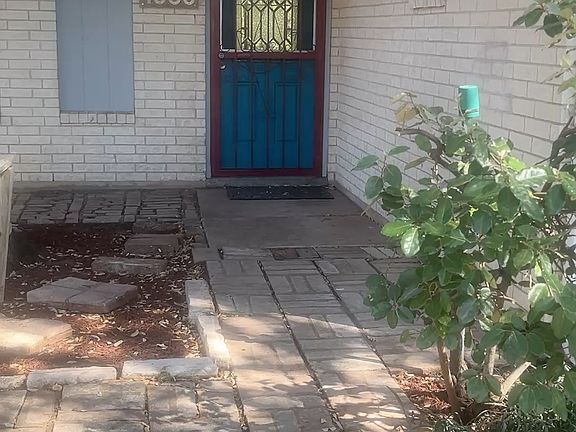 Nice stone walkway area