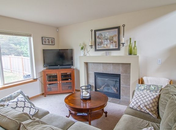 4th image of 7415 48th St NE