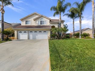 2480 Dakin Dr, Corona, CA 92882