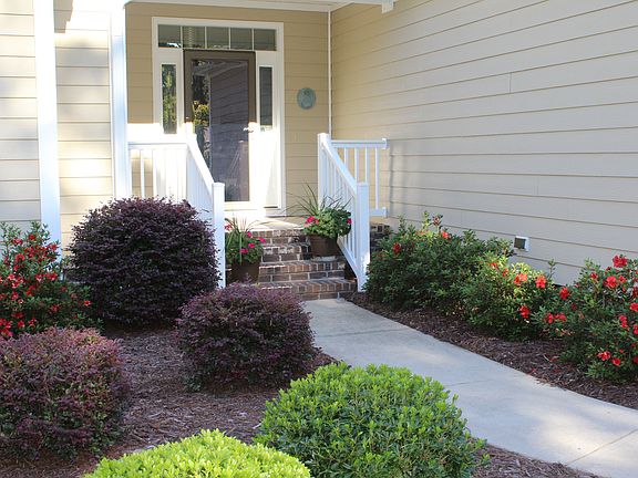 3rd image of 1053 Ridge Walk Way NW