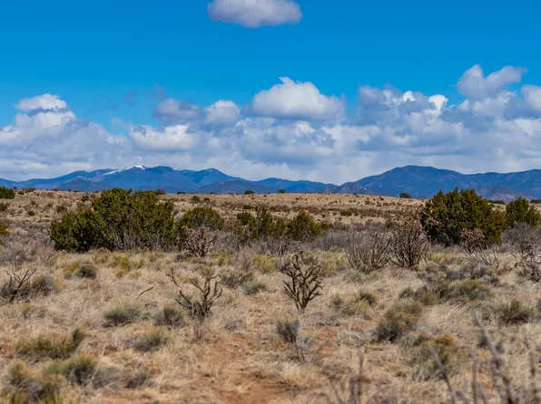 Sundog Dr, Santa Fe, NM 87508