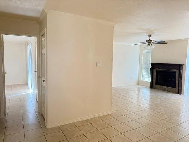 1 bed, 1.0 bath, 762 sqft, $1,200 — Photo 4