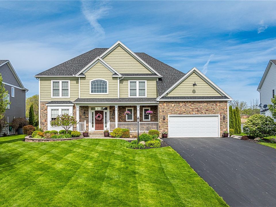 1st image of 44 Nightfrost Ln