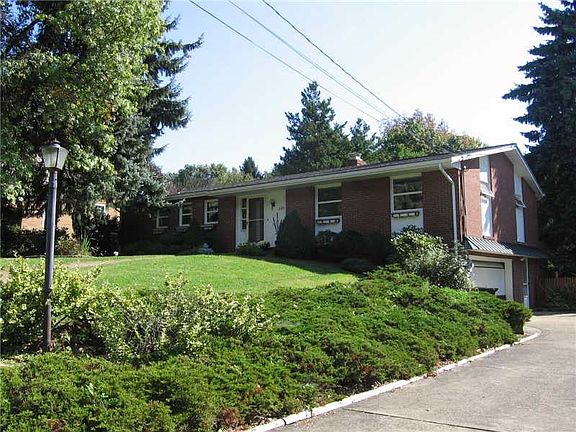 2nd image of 2385 Flagstaff Dr