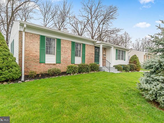 2nd image of 1131 Pleasant Valley Dr
