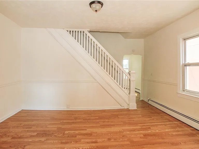 815 Market St — Photo 4