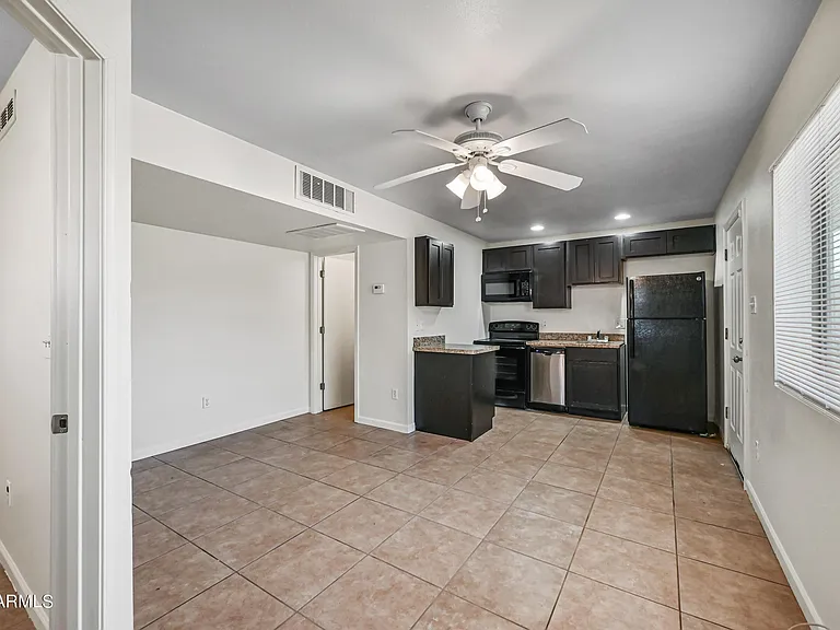 3949 E Earll Dr #7 — Photo 10
