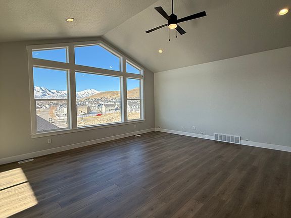 3rd image of 9603 N Bluebell Dr