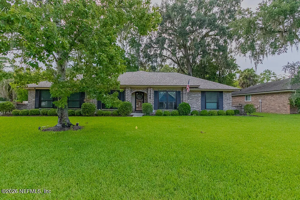 3 bed, 2.0 bath, 1901 sqft, $2,750 — Photo 1