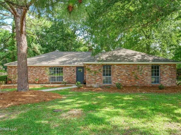 217 Lynnwood Cir, Hattiesburg, MS 39402