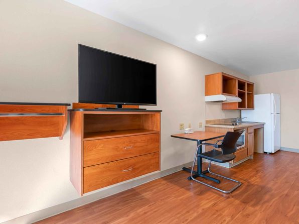 10520 Balmoral Cir W #8082