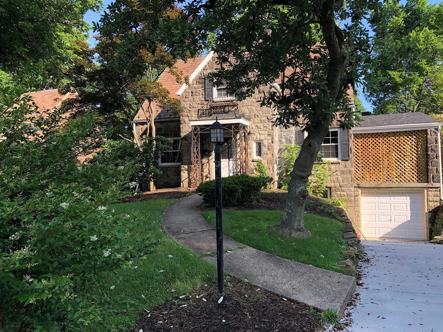 2329 Orlando Pl — Photo 2
