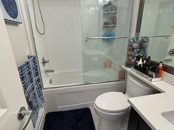 3 bedroom rental in Surrey — photo 10