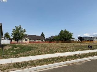 10702 Greg Ln, Baker City, OR 97814