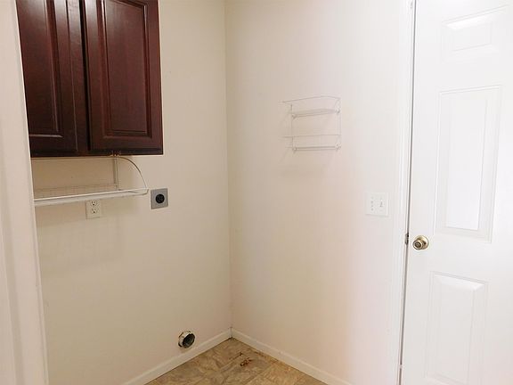5th image of 1025 Coyote Dr