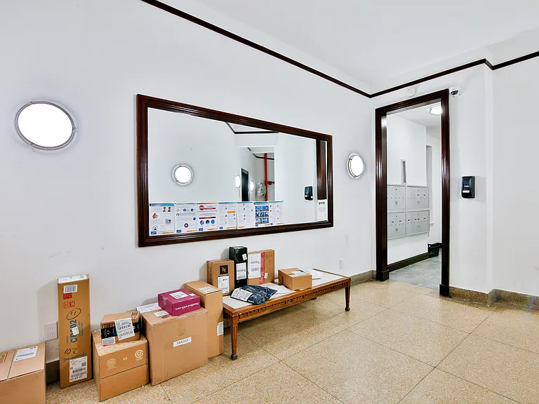 102 W 80th St #28A — Photo 3