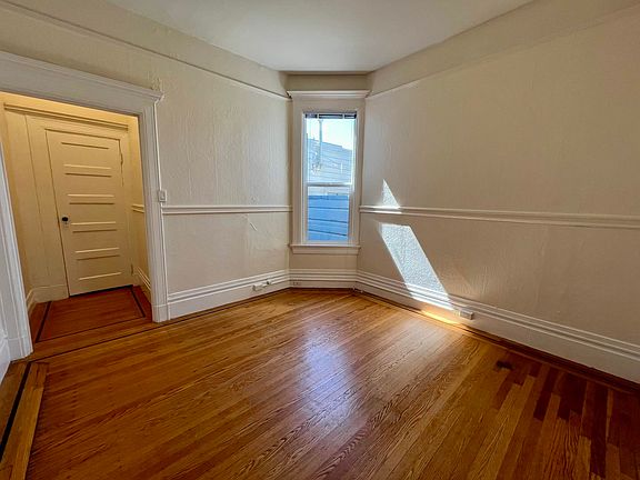 2nd image of 2127 Fillmore St APT 17