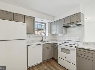 329 Buttonwood St APT A, Norristown, PA 19401