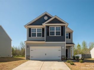 7019 Amberly Hills Rd, Charlotte, NC 28215