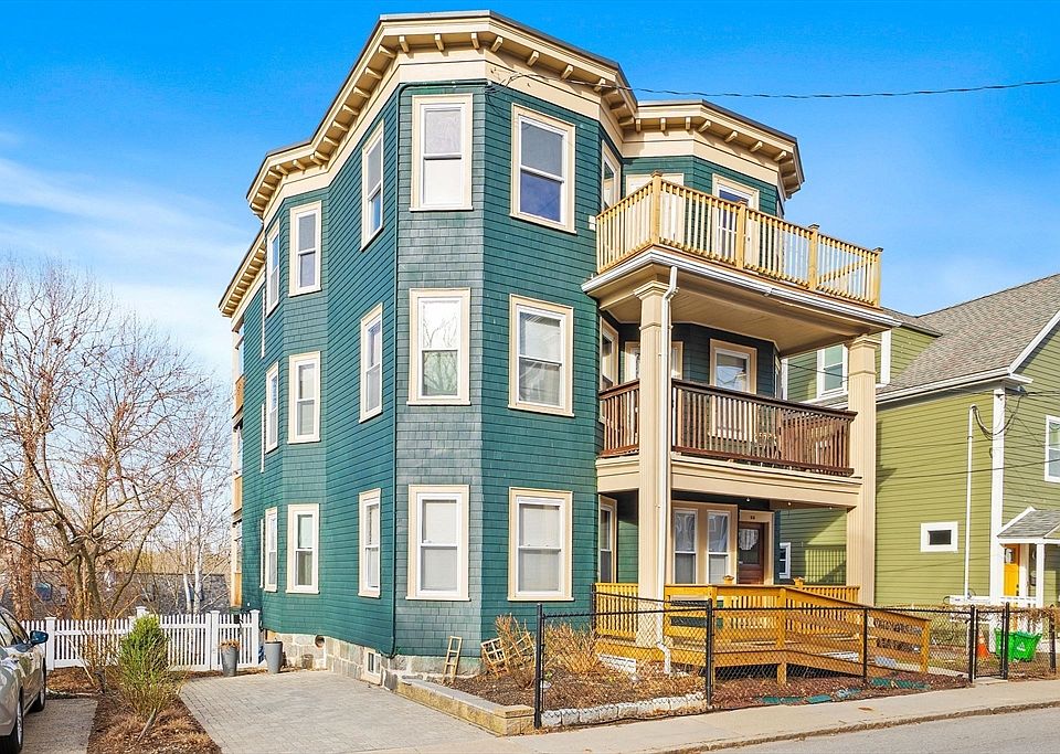 1st image of 68 Jamaica St #3