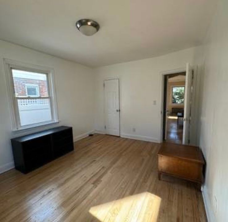 1st image of 11577 219th St