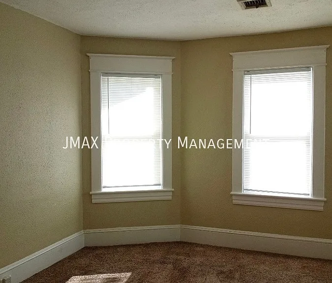 621 Elm Ave SE #2 — Photo 10
