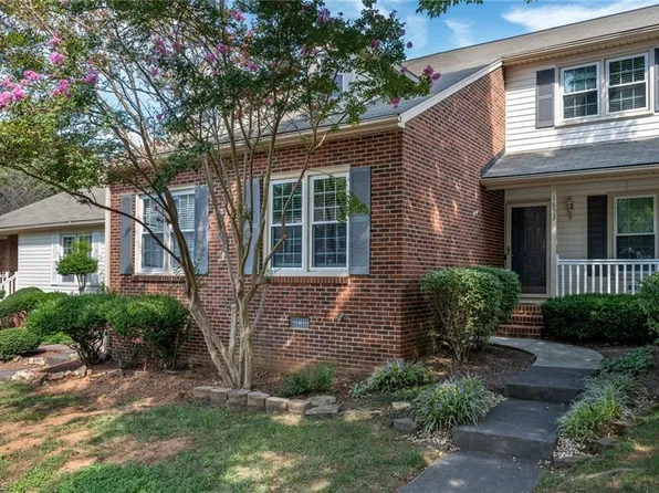 1853 N Winds Dr, Winston Salem, NC 27127