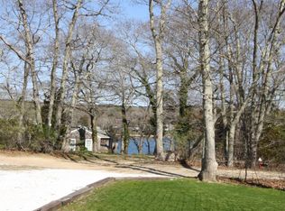 18 Old Oklahoma Rd, Tisbury, MA 02568