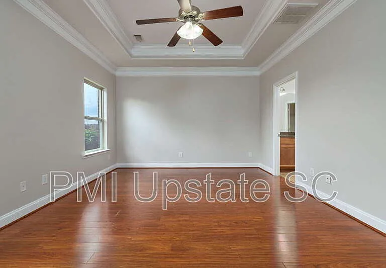 243 Scottish Ave — Photo 12