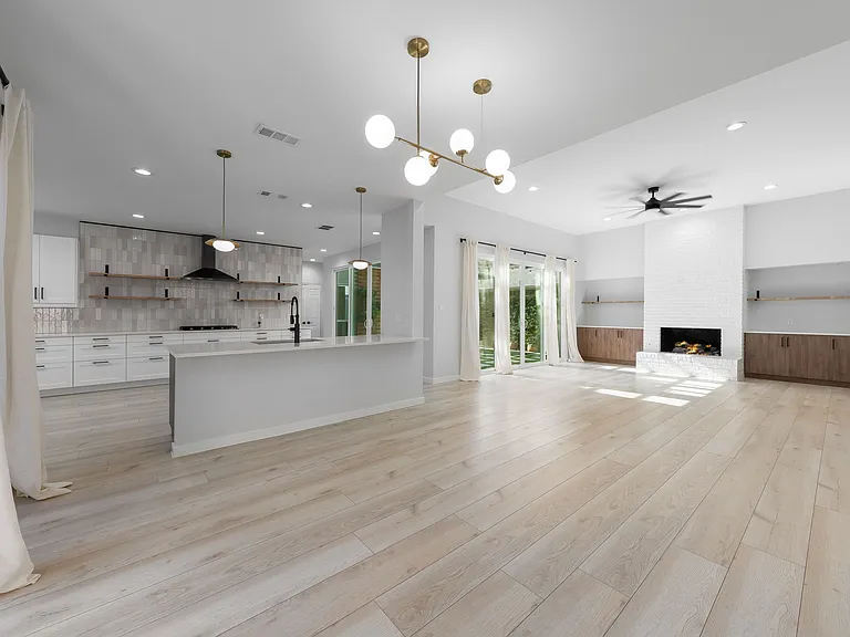 14140 Regency Pl — Photo 14