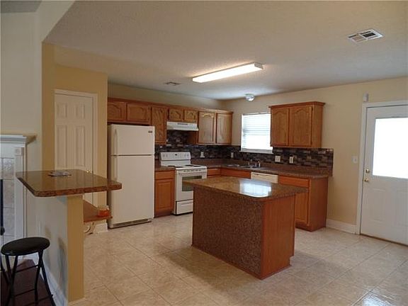 2nd image of 4372 Tupelo Dr