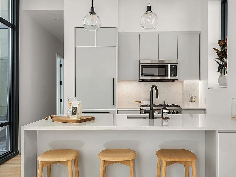 1st image of 710 Metropolitan Ave #4A