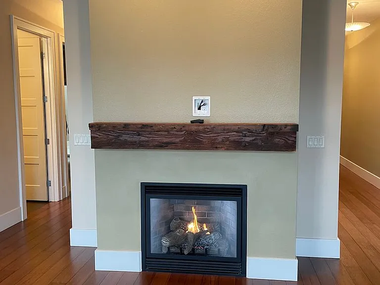 102 Liberty St NE — Photo 4