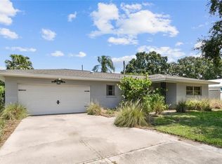 958 Lyndhurst St, Dunedin, FL 34698