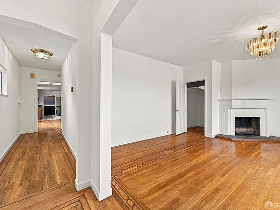 4th image of 411 Vienna St