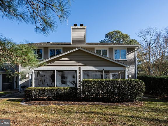 3rd image of 38425 Mainsail Dr
